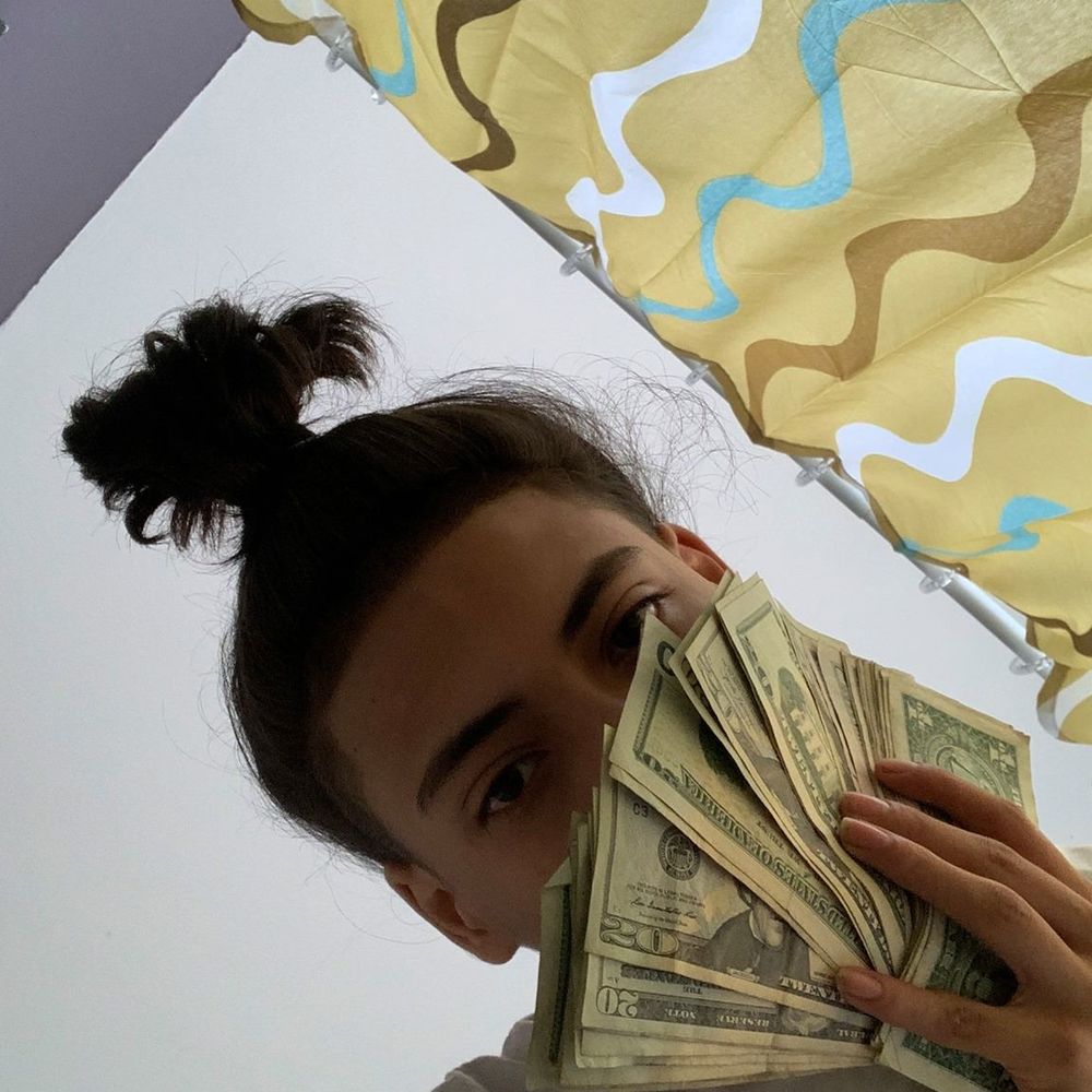 Meet your Posher, Yph